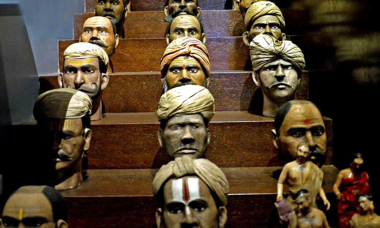 Birendra Kumar Pradhan's odia prose Jaatibaada Banaam Sa'rakshyana