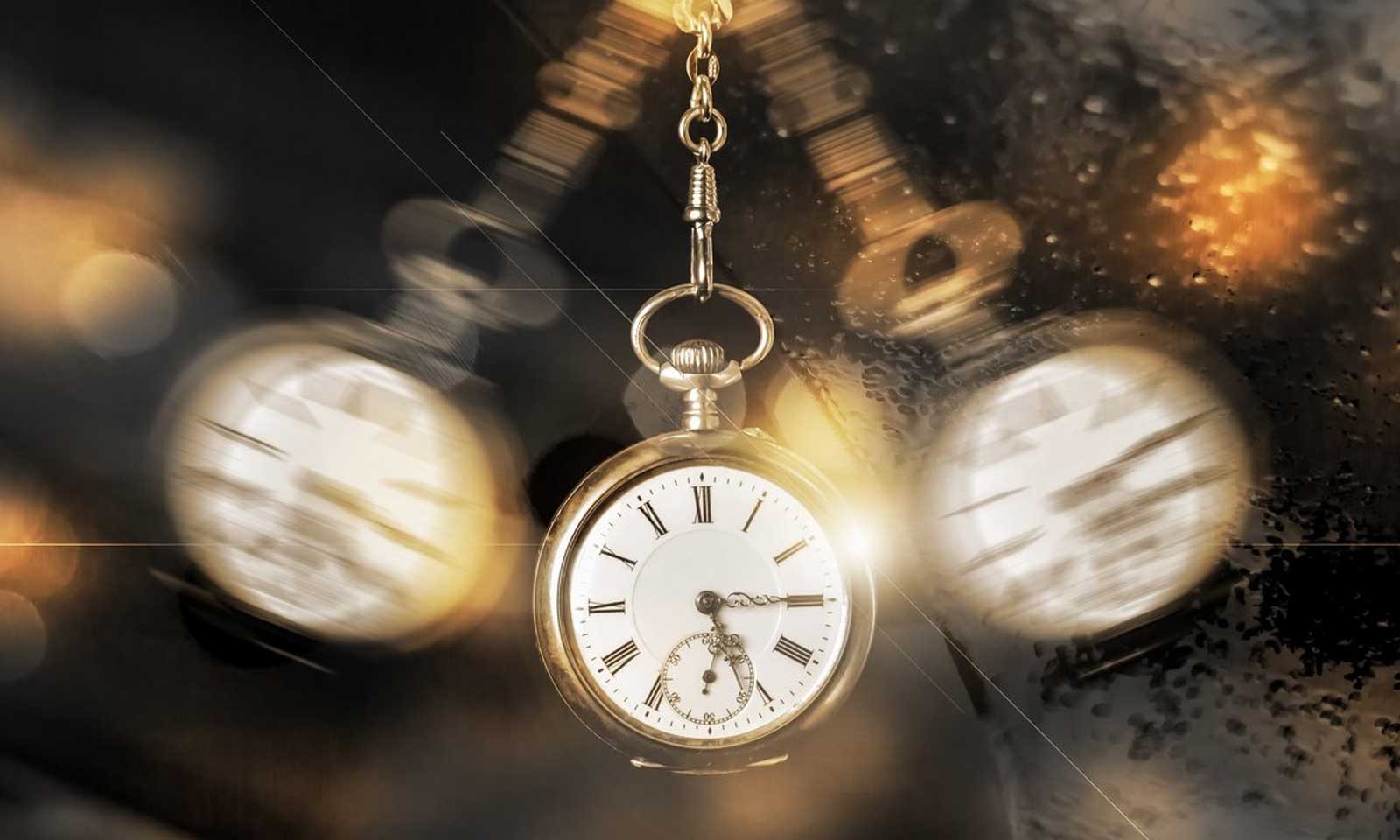 Minati Pradhan's odia poem Samaya Ferichhi