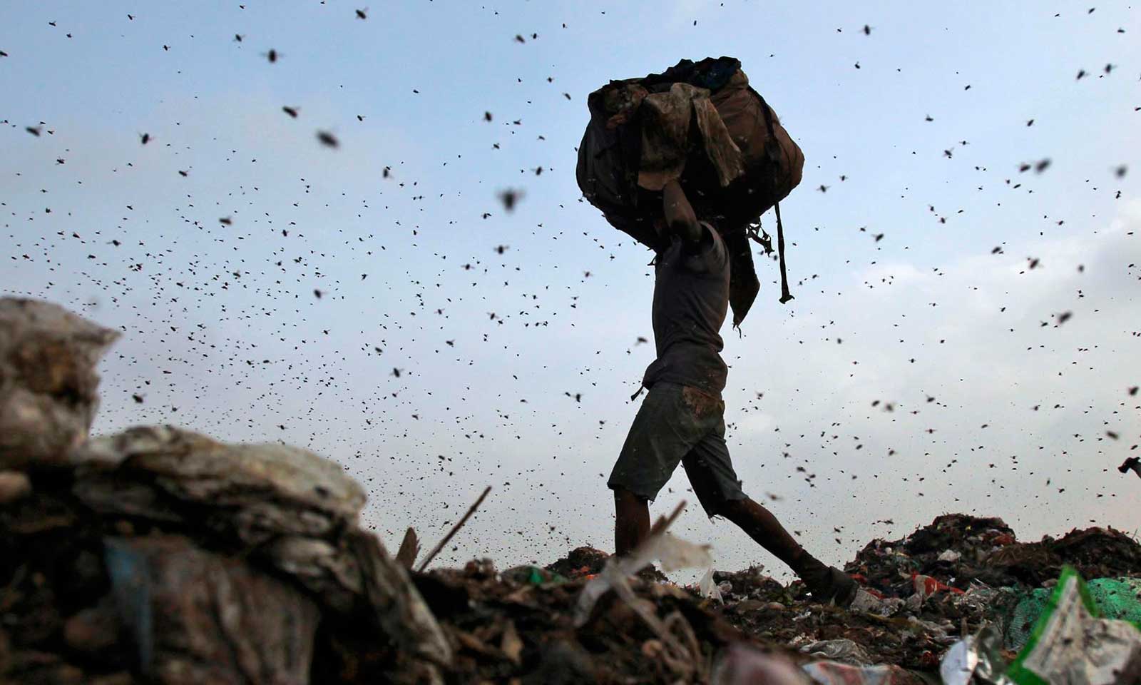 Binay Mohapatra's odia poem Bhinna Eka Shaishaba