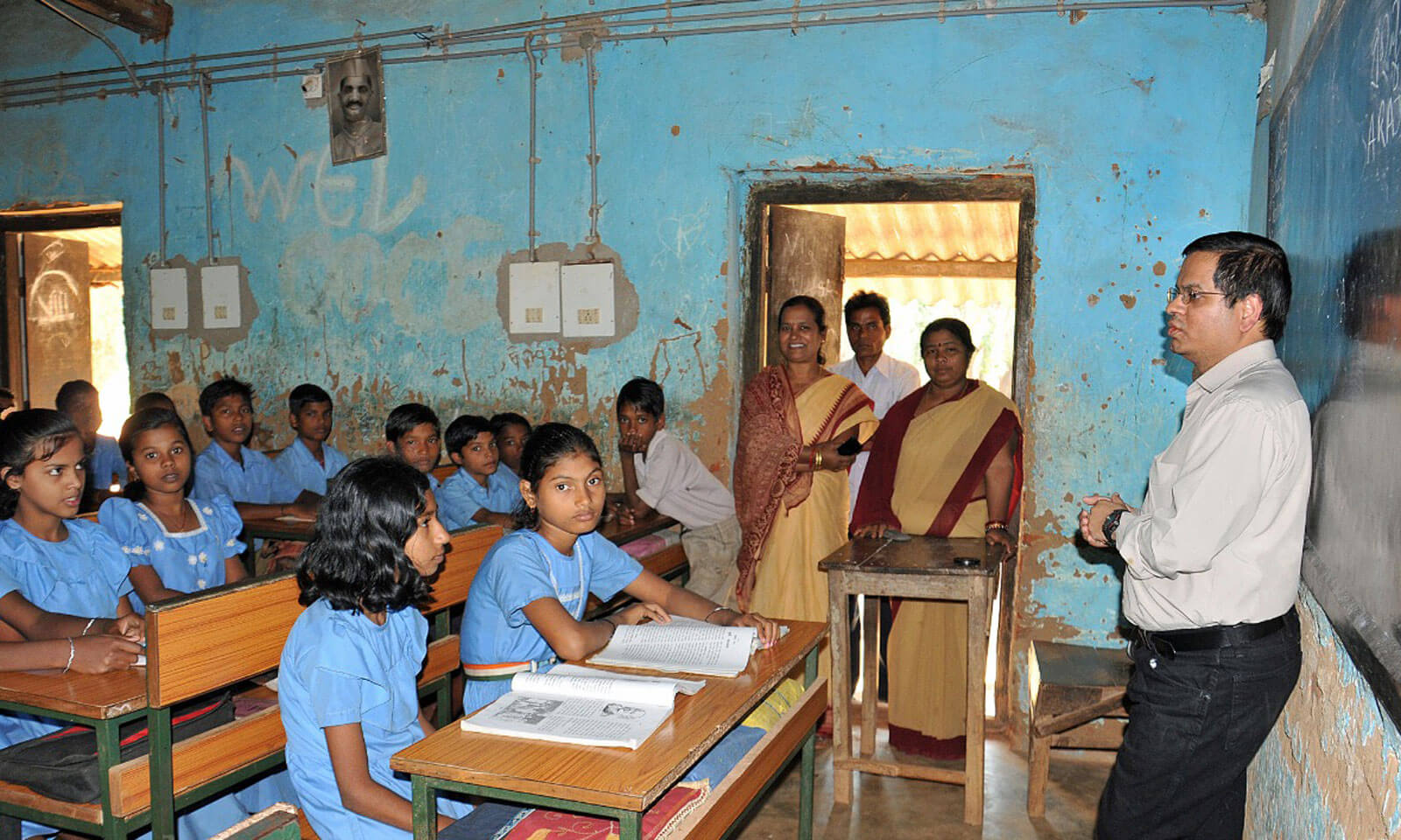 Gupteshwar Nanda's odia poem for children Niraapada Bidyalaya