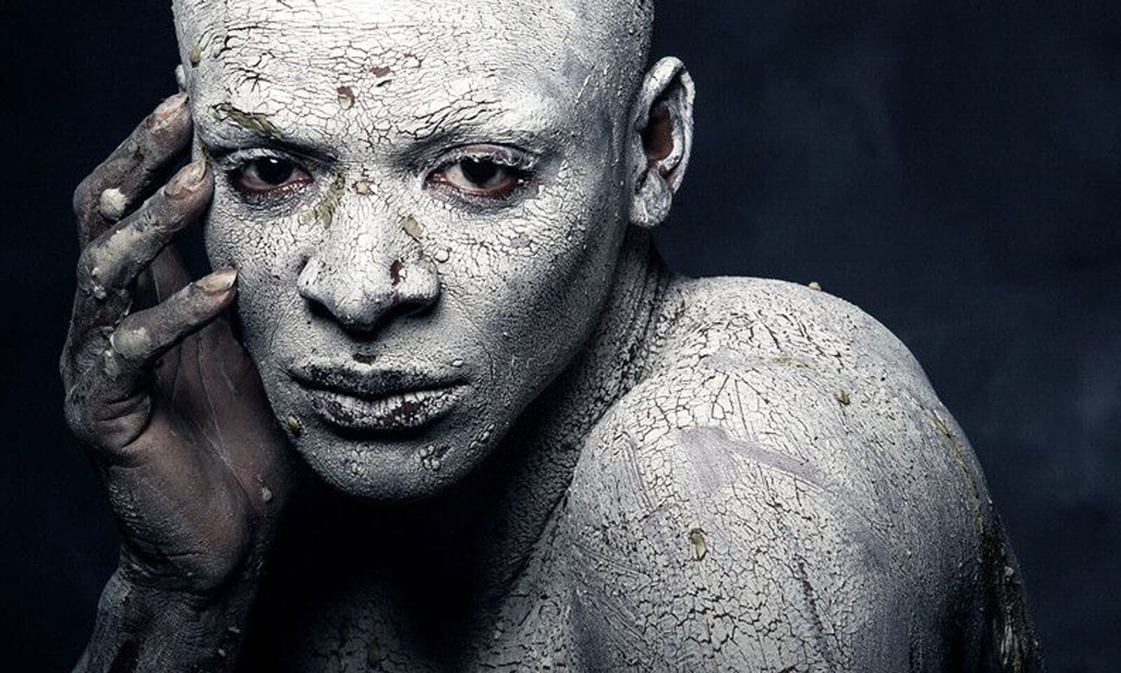 Minati Pradhan's odia poem Maatira Manisha