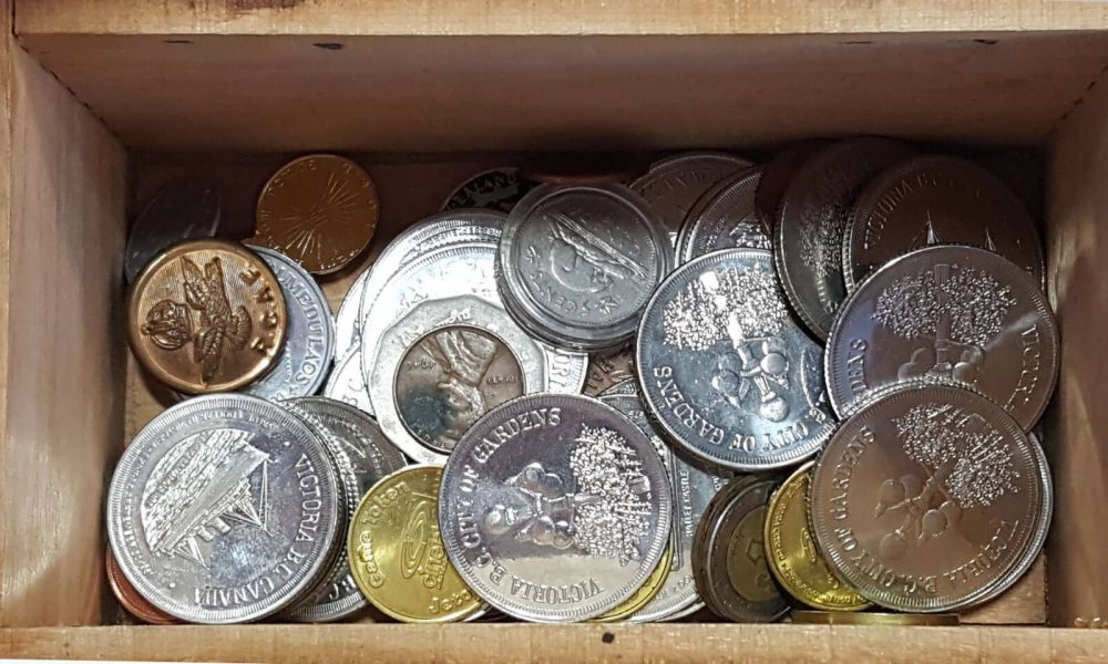 Binaya Kumar Das's odia translated short story Amulya Dhana