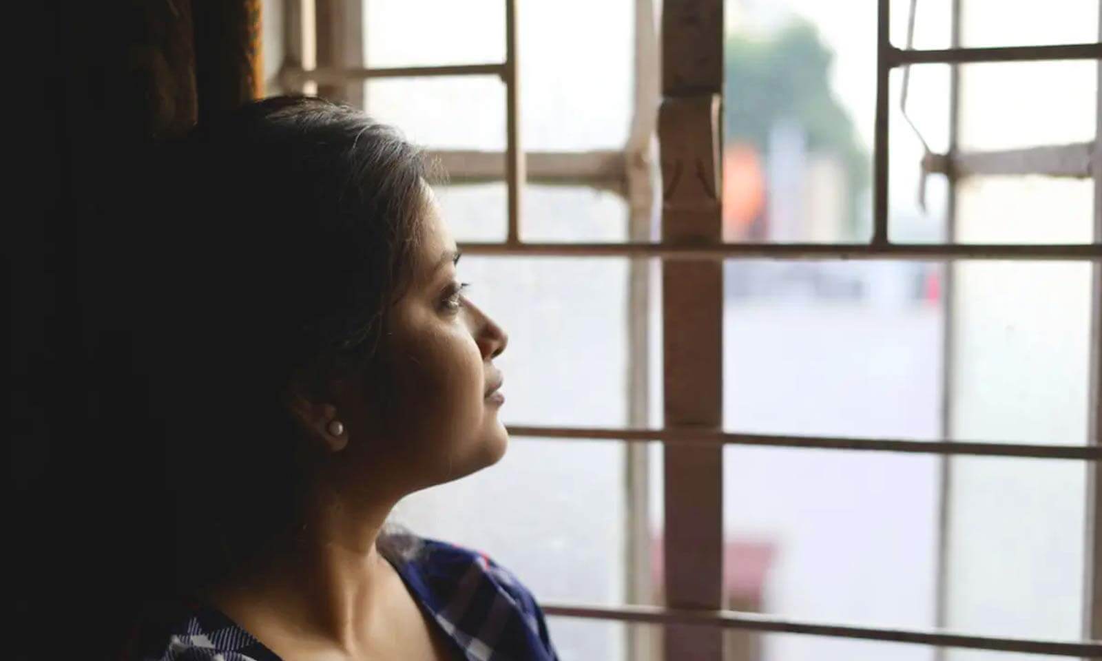 Minati Pradhan's odia poem Jharakaara Bandhana