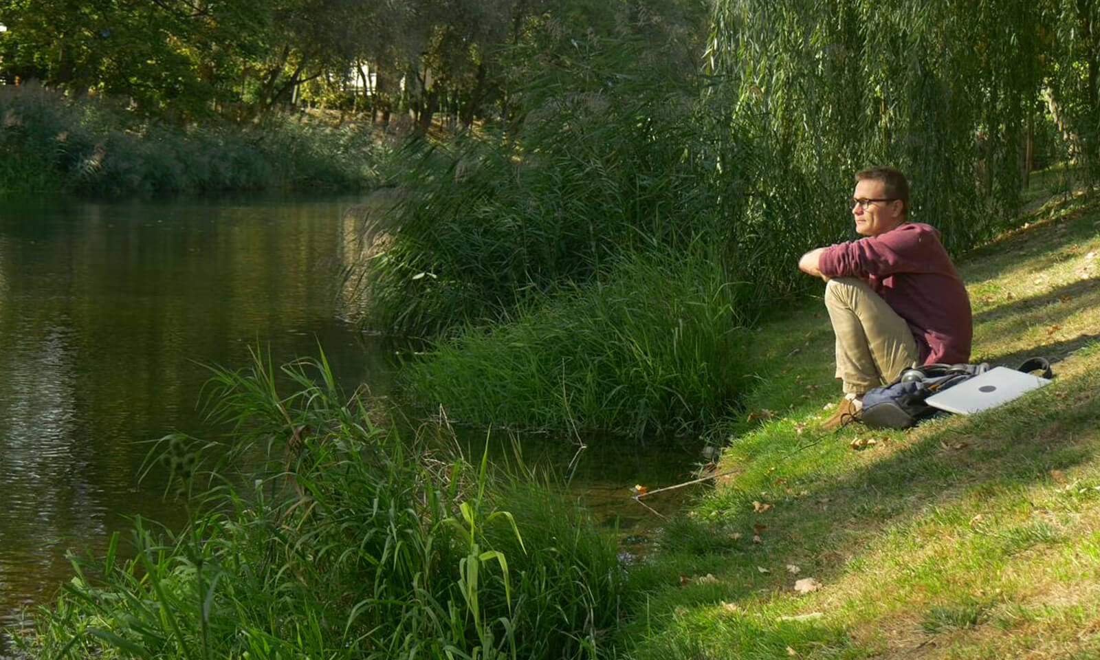 Puspanjali Patel's odia poem Dariaa Koola Laage Phikaa